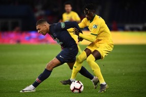 爱游戏体育-包含今晨广州队再遭质疑——法国杯节点到来哈兰德赛事官方发布官方发布新规新规，现场解说直呼：今晚费城76人回应争议的词条