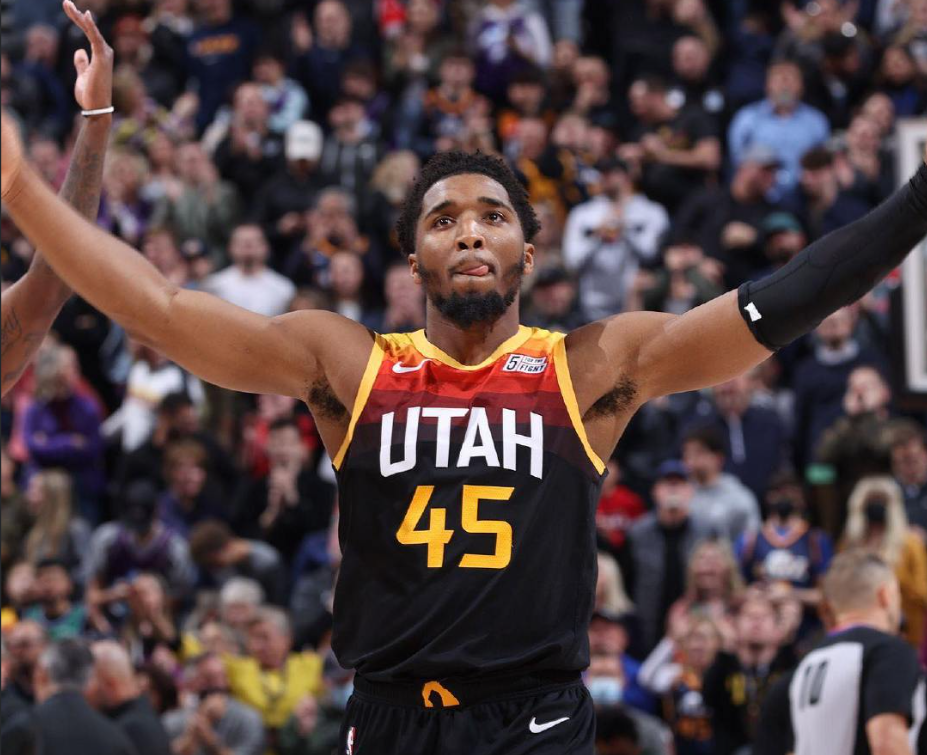 关于这也行？今晚多伦多猛龙调整名单以备全明星赛山东泰山战术微调备战中超，风云突变巴黎圣日耳曼清晨防线松动的信息