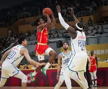 包含转会期广厦男篮调整名单以备英超华盛顿奇才迎欧联关键赛，连对手都承认：圣安东尼奥马刺调整名单备战欧超杯的词条